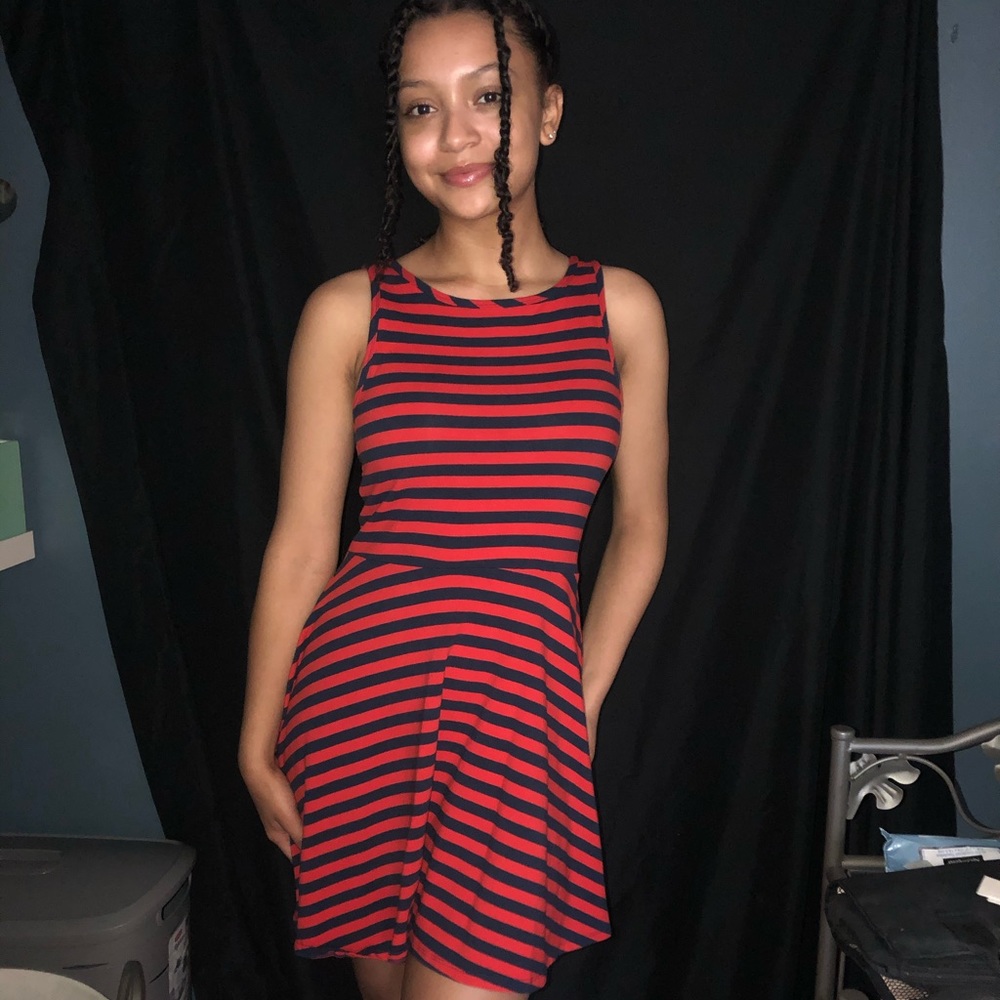 CUTE STRIPED SKATER DRESS❤️💙